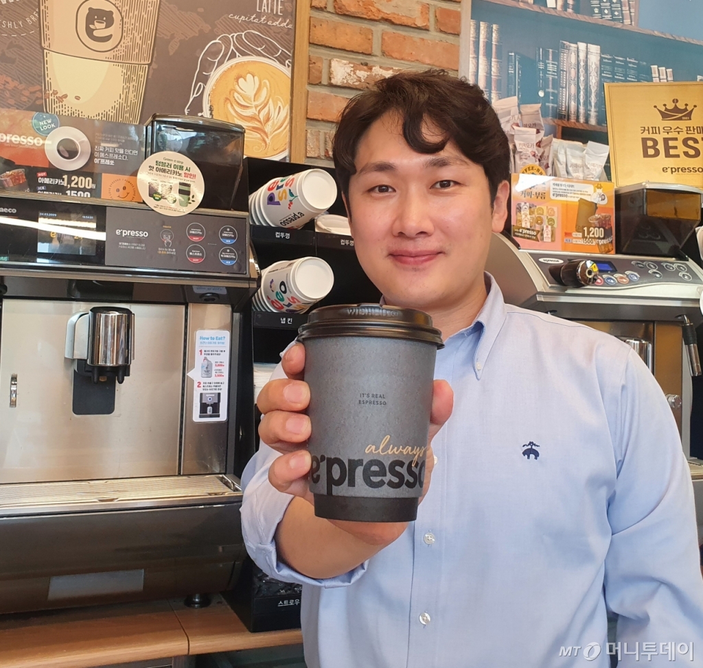 하루 200잔씩 마시며 만든 이프레쏘, 5000만잔 팔렸다
