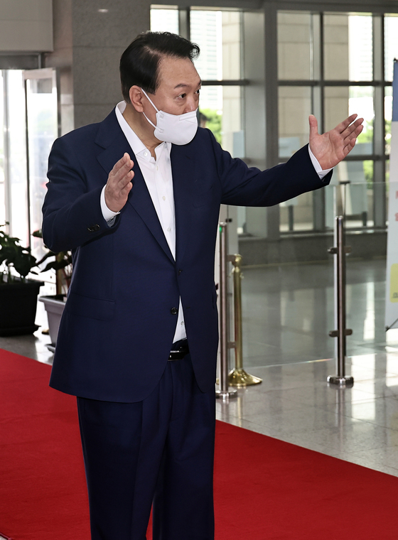 尹대통령, 의장단 만찬·여야 회동 추진…여의도 손잡기 본격화