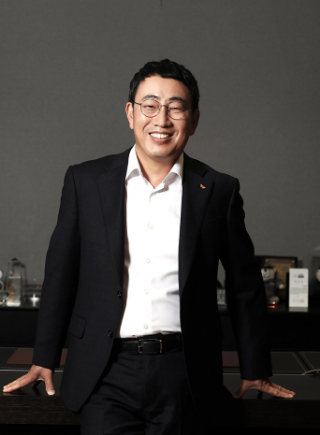 SKT 유영상 앞으로 10년 AI 대전환으로 성장…기업가치 높일 것
