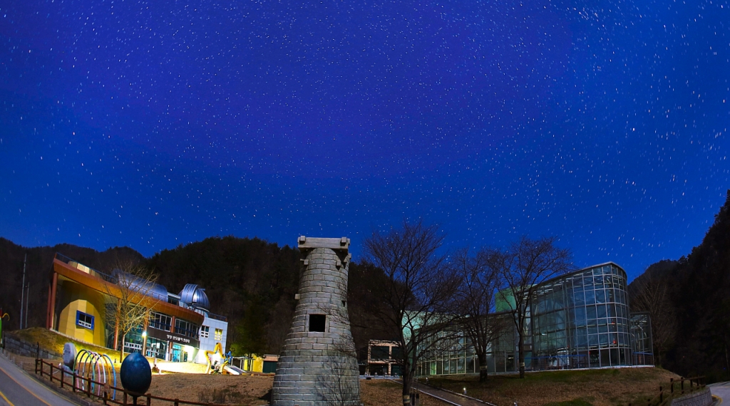 영양군 밤 하늘에 은하수 흐르고…영양 별빛 반딧불이 축제 개최