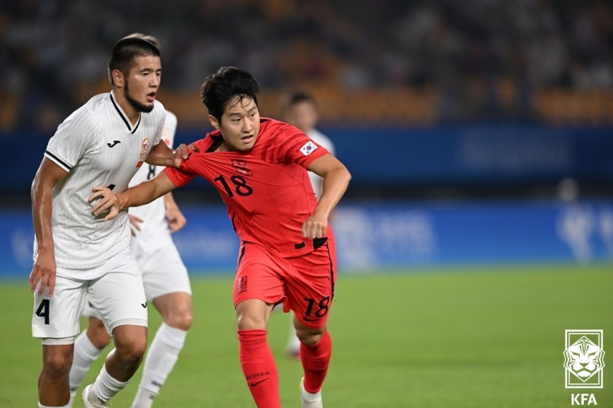 아시안게임 축구 16강 전반 끝…한국 2 vs 1 키르기스스탄