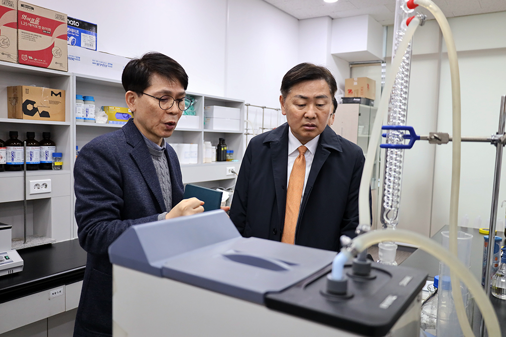 김관영 전북도지사, 제이비케이랩 성남 본사 방문 바이오 성공모델 지원하겠다
