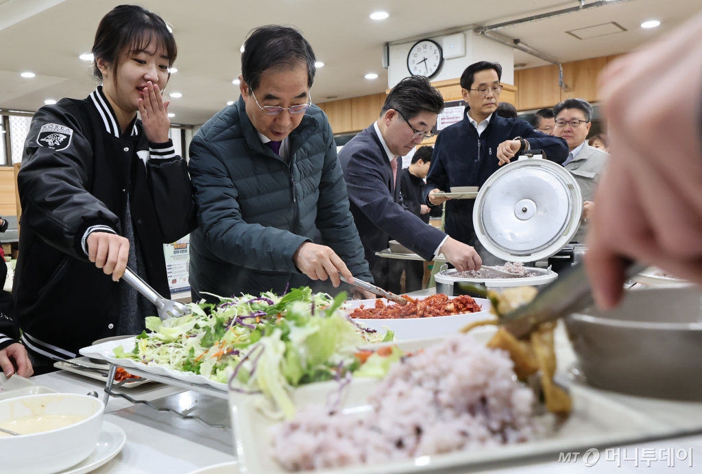 초등학생 피아노 학원 보내면 세금 깎아줘?…이르면 하반기부터