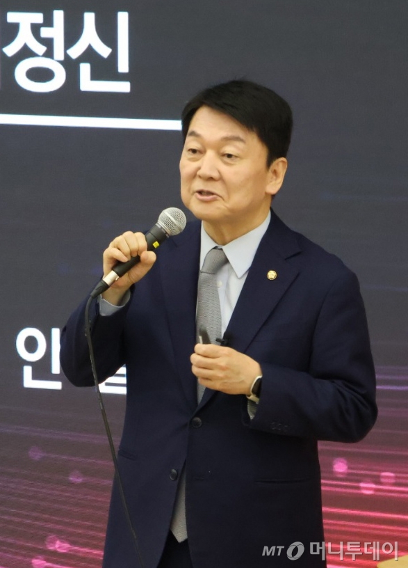 안철수 이재명, 극히 위험한 인물…韓 미래 실험할 순 없어