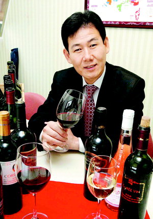 와인전문점 운영 조동천 사장 1년넘게 될만한 사업 물색