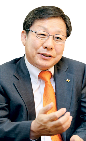 [CEO&CEO] 이희수 KT금호렌터카 사장