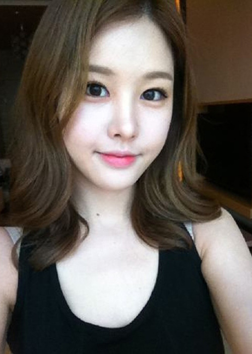 박은지, 인형 외모 돋보이는 셀카 “화보가 따로 없네”