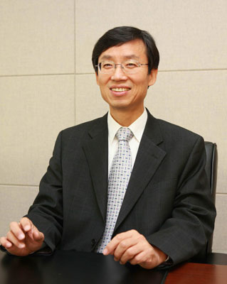 유진로봇, `아이로비 홈`으로 교육용 로봇시장 승부
