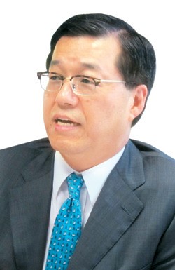아시아여성대학 재단 이사회 의장 김영준 변호사