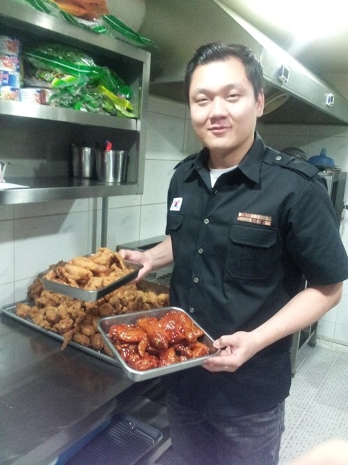 닭띠에 태어나 닭에 미친 32세男, 치킨 레시피 국내 최다 보유