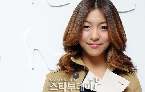 [포토] 에프엑스 루나, `자체발광 미모~`
