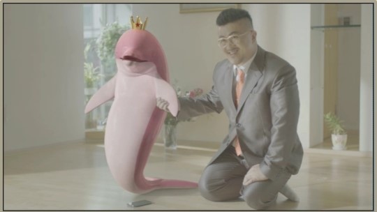 데프콘, 분홍 돌고래와 결혼?  피쉬프렌즈 홍보 영상 화제