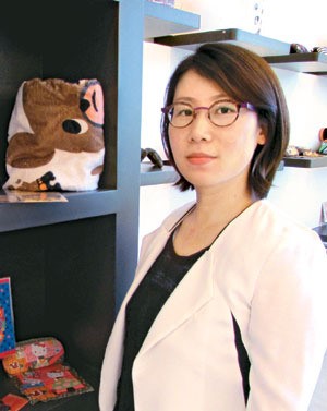 씨엠에이글로벌, 초극세사 클리너로 명품 기업 홀리다
