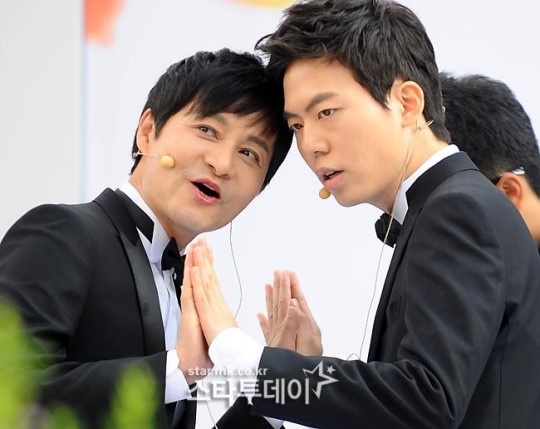 [포토] 국내 첫 동성커플의 결혼, 축제로 즐겨주세요