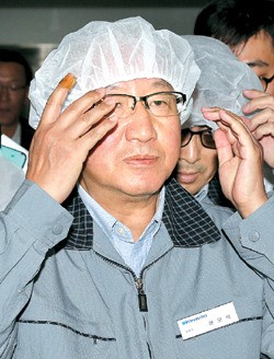 현오석 총리 노후産團 개혁…화평법 기업타격 없도록
