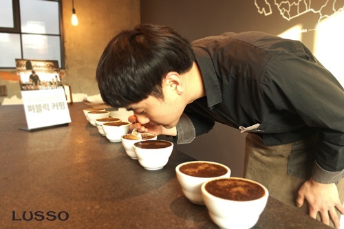 루소, 최상의 커피 맛 찾는 ‘퍼블릭 커핑’ 진행