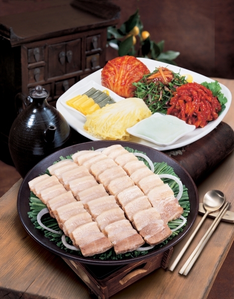 약식동원 쌈문화를 잇는 정성의 맛 ‘원할머니보쌈·족발’ (上)
