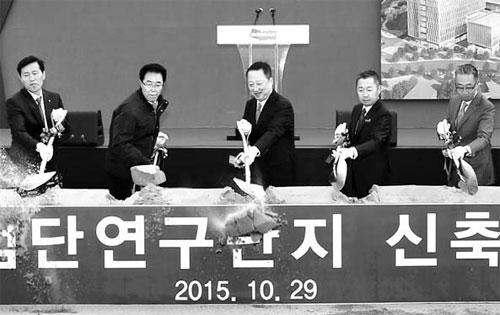 두산 첨단연구단지 군포에 `둥지`…연면적 5만㎡ 기공식