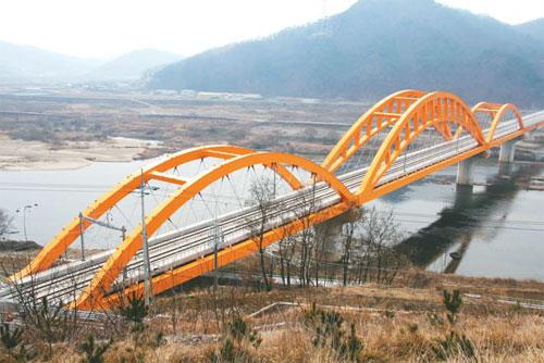 [토목건축기술대상] 교량 우수상 / 삼성물산 `금강철교`