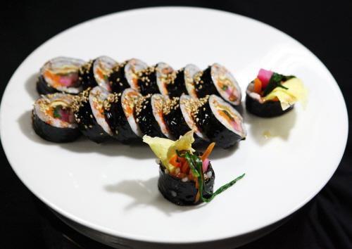 호텔신라, ‘맛있는 제주 만들기’ 최초로 분식집 선정 왜?