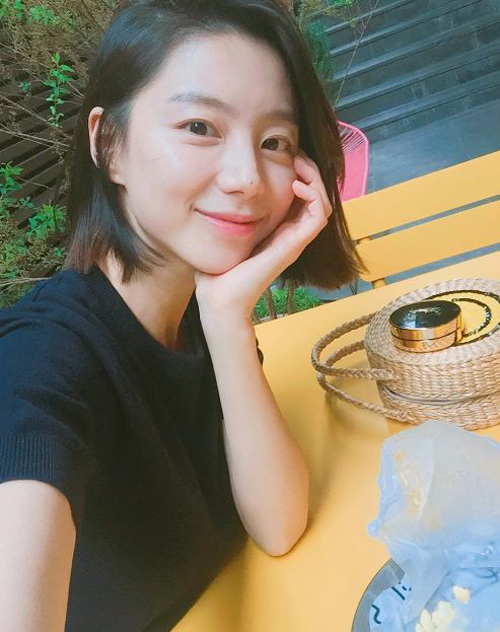 “단발머리로 변신”…박수진 is 뭔들