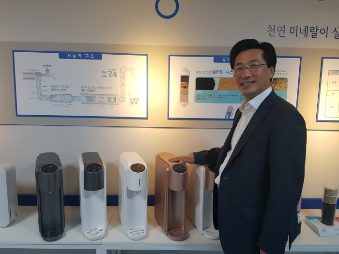 수돗물 속 미네랄 그대로 살려 물 맛·건강 다 잡는 `진행워터 PH 7.4`