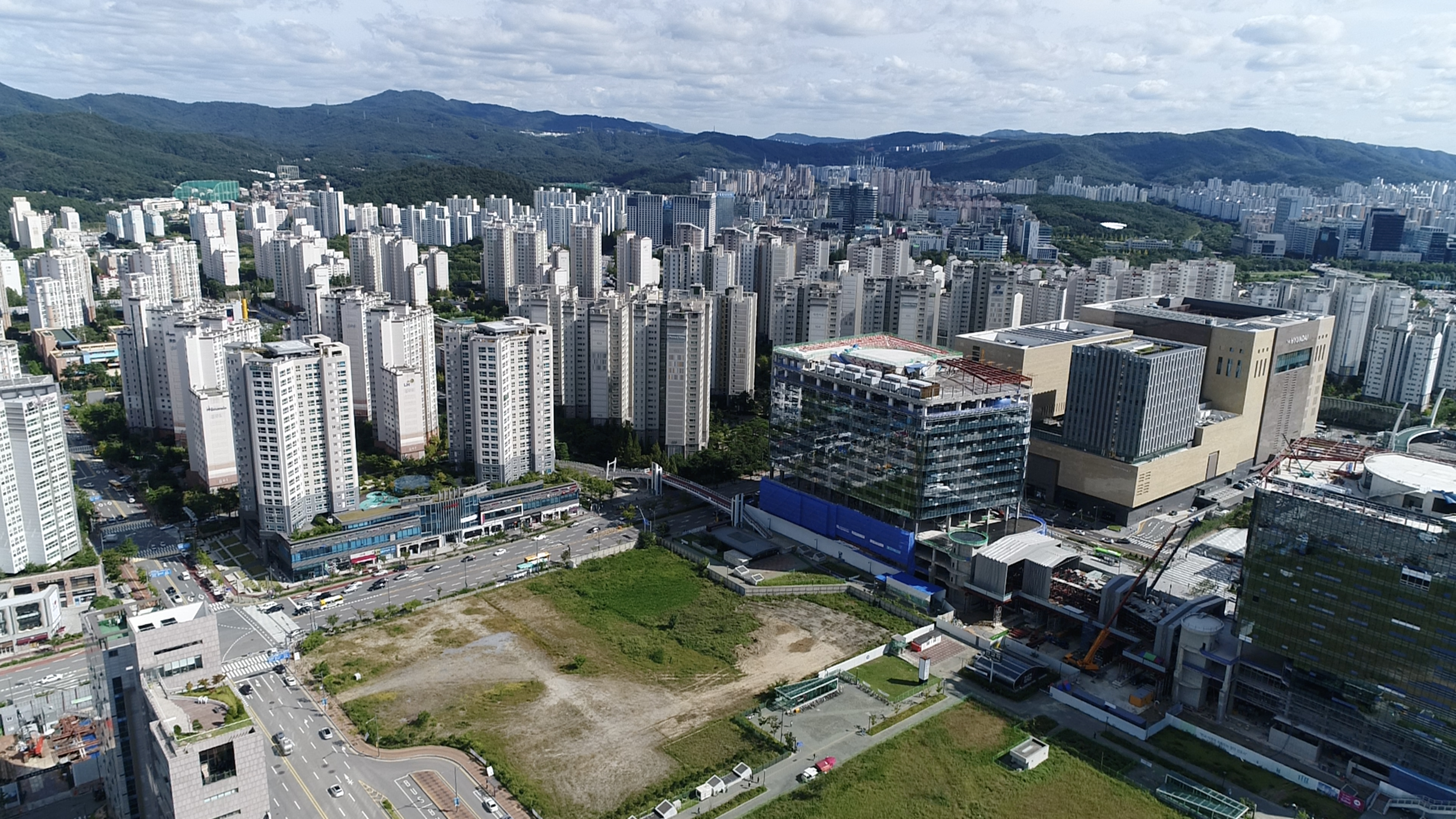 판교퍼스트힐푸르지오1단지 단지 사진