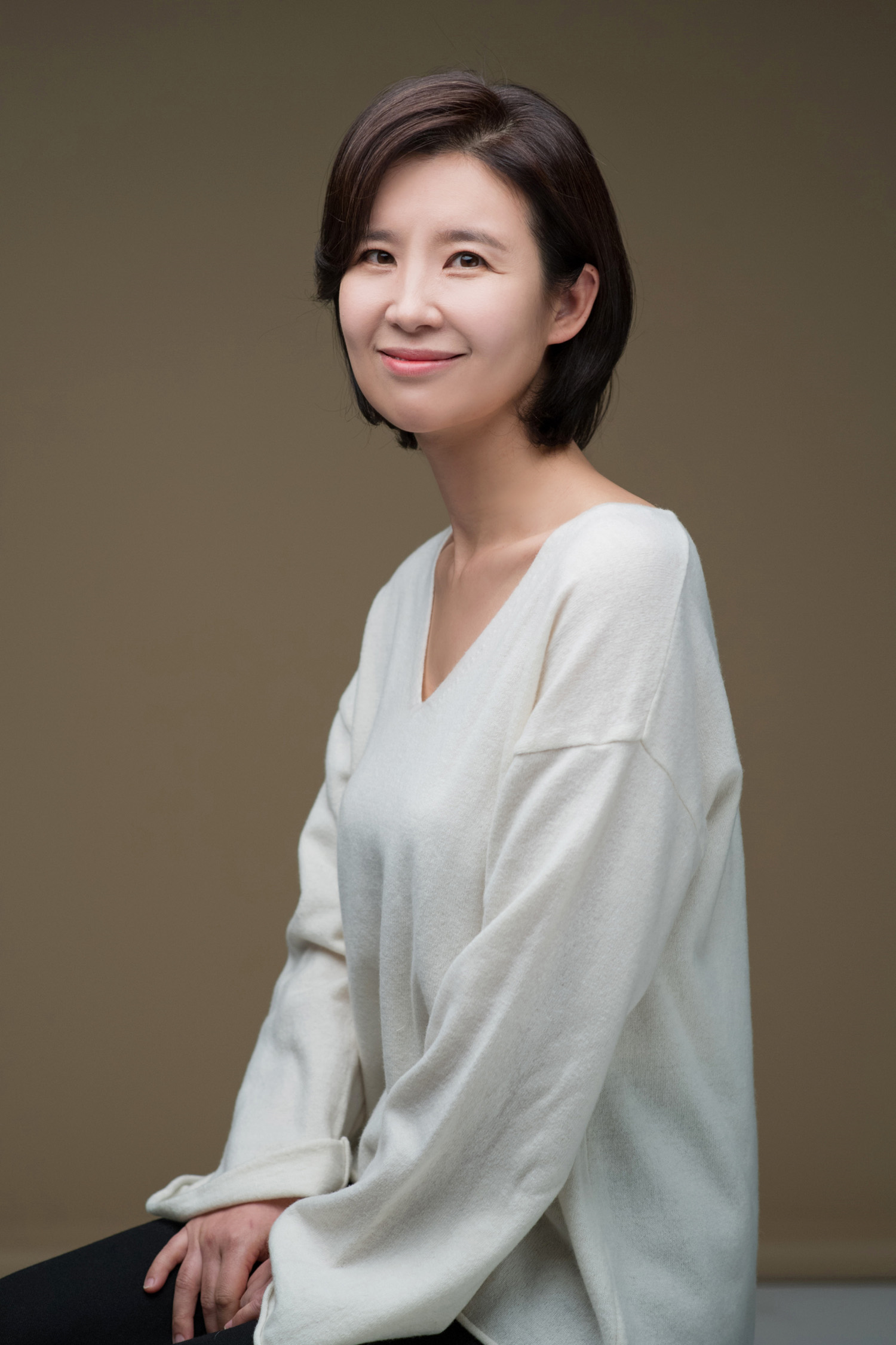 배우 이지현, JYP와 전속 계약 체결...‘송하윤·윤박과 한솥밥’
