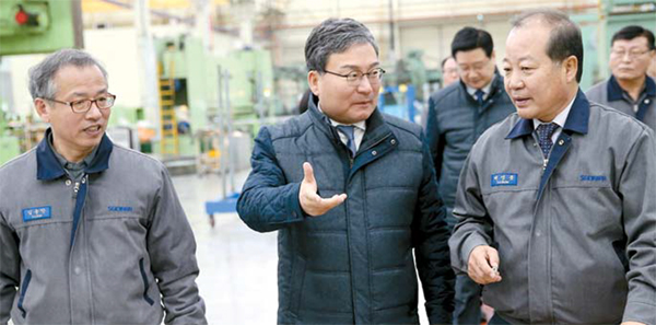 [포토] 이상직 중진공 이사장 첫 행보