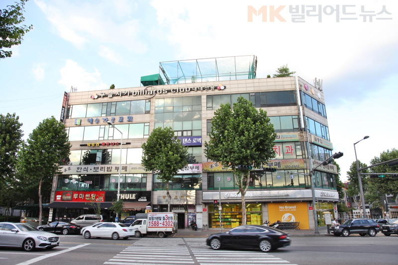 당구에 미친 사장님이 직접 꾸민 당구클럽