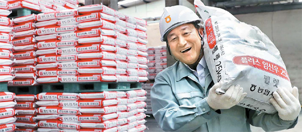 배합사료 기술 세계 최고…한우 빨리 키워 비용 20만원 절감