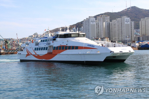 뱃길도 막은 `노노재팬`…부산서 대마도로 가는 여객선 운항 중단
