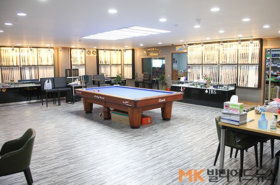 영남당구상사 최채대 대표 “대구서만 27년 당구용품 한우물”