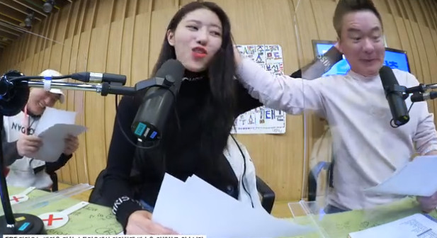 `컬투쇼` 러블리즈 미주, 리얼한 사연 연기…김태균 라디오서 머리끄댕이 잡아
