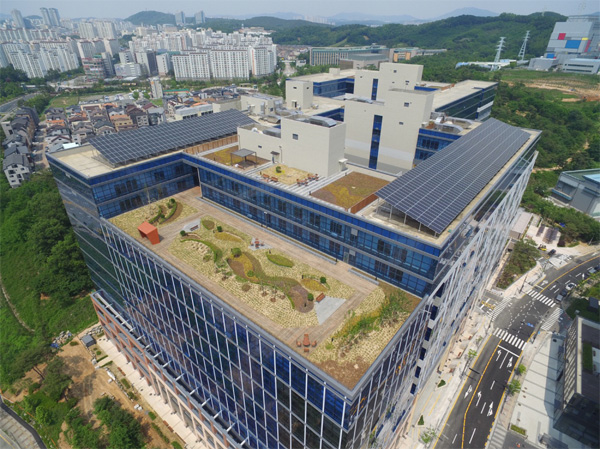 기흥 테라타워, 연면적 17만㎡…지상 1층부터 8층까지 차량으로 화물 운송 가능