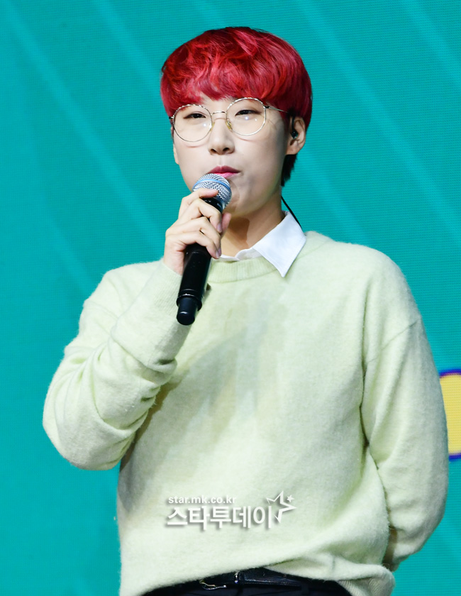 [포토] 제제, 위클리 쇼케이스 진행 맡아