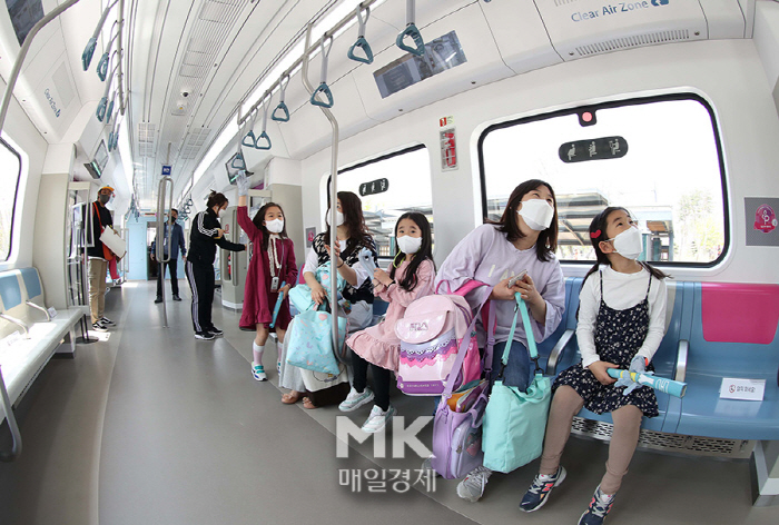 일산~삼성~동탄 지하 40m 밑 내달릴 GTX-A 이렇게 생겼습니다[현장 포토]