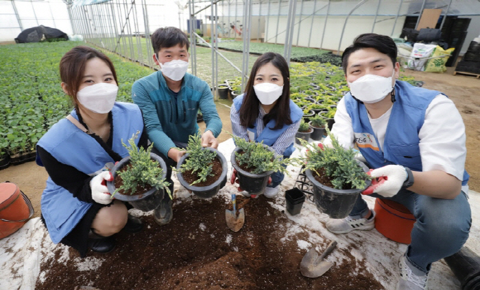 KT&G 가화만사(社)성, 화훼농가엔 가화(花)만사성