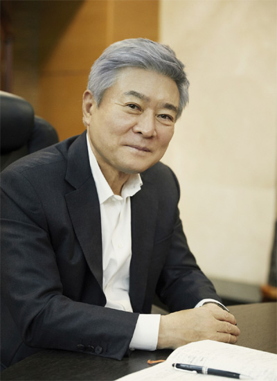 [CEO] 한국인이 즐기는 교촌, 전세계인 입맛 잡겠다