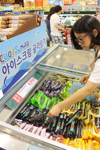 아이스 커피 안부럽네…집콕 장마에 폭증하는 아이스크림 주문