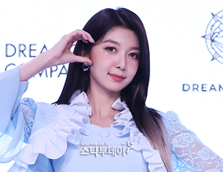 [포토] 다미, 얼굴로 만든 하트