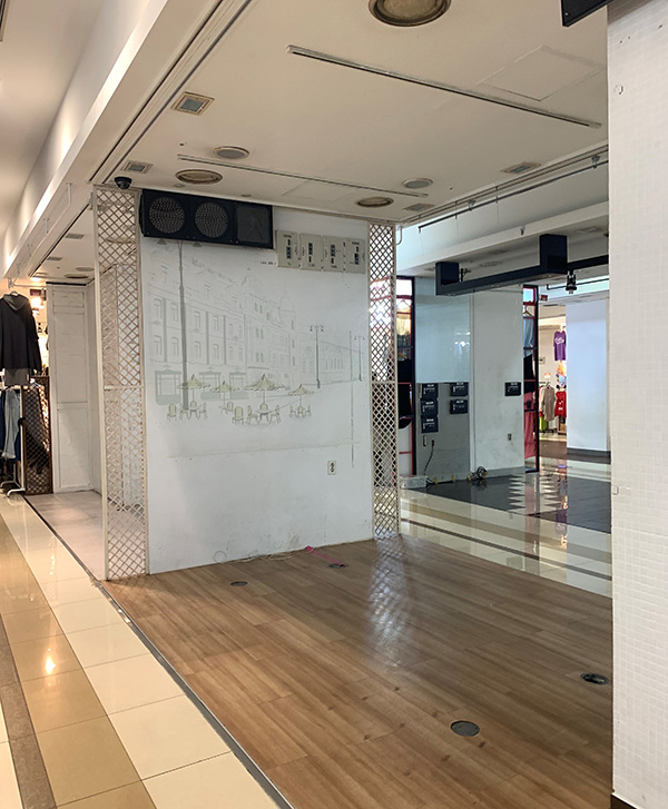 추석 대목?…우린 길거리에 좌판이라도 깔아야할 판 벼랑끝 동대문 자영업자 만나보니