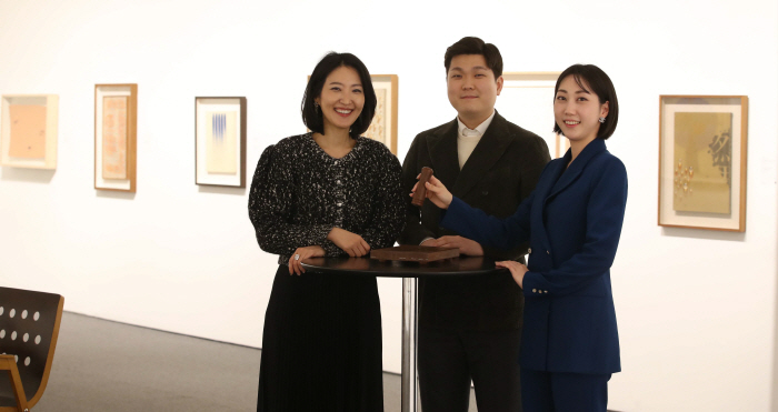 나무 망치 들고 하룻밤 100억대 판다…국내 10명 뿐인 미술 경매사