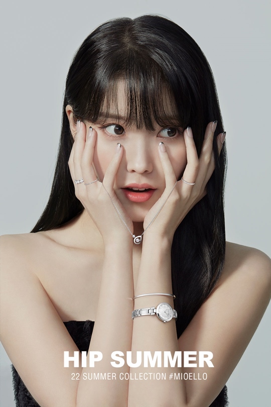 아이유, 러블리 시크 주얼리 화보