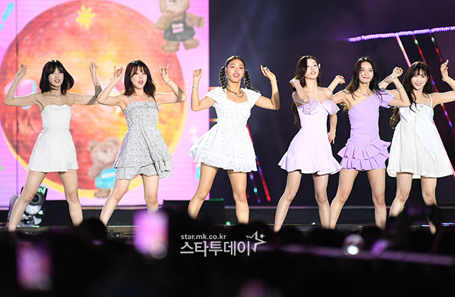 [포토]오마이걸, 다같이 던던댄스