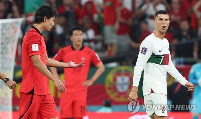 “욕한 것 맞네”…교체 사인에 호날두 입모양 분석한 포르투갈 언론