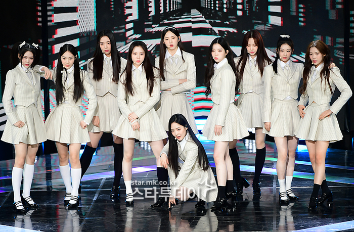 [포토] 트리플에스, 뜨거운 신인 무대
