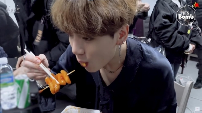 BTS 덕분에?…한국인 소울푸드 떡볶이, 미국 점령한 비결은