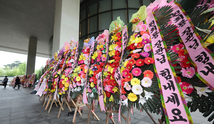 與 수도권 총선 누가 이끄나…갑자기 안철수 띄운 신평, 왜?