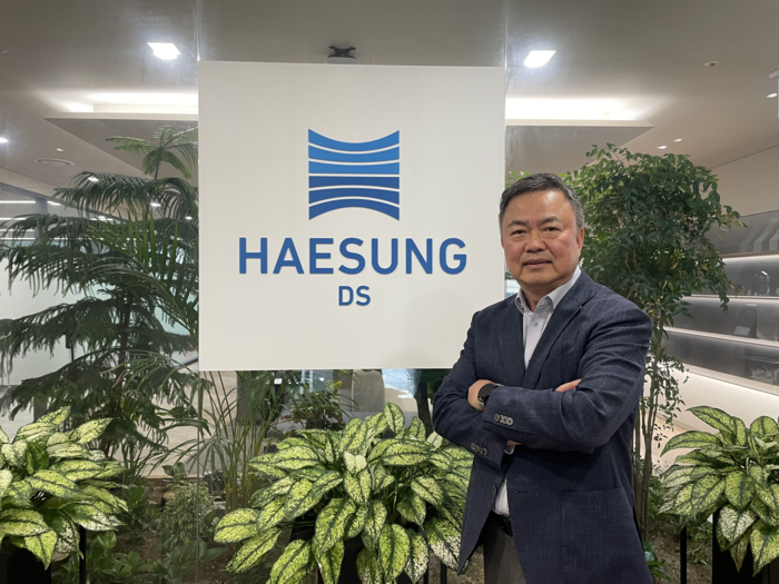 “2025년 매출 1조...반도체 부품 강자로” [CXO 라운지]